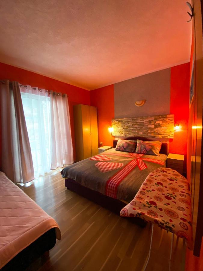 Apartments Marijana Тиват Екстер'єр фото