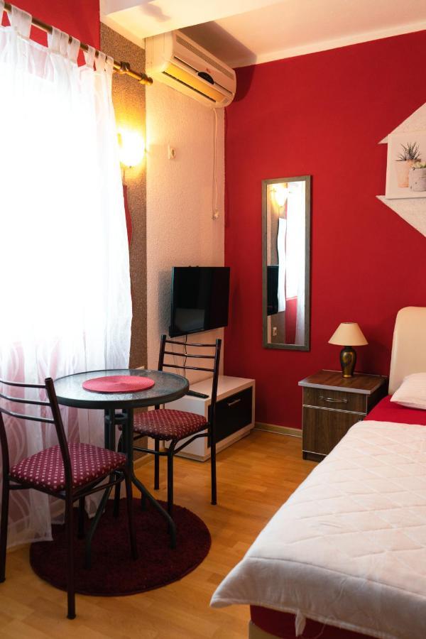 Apartments Marijana Тиват Екстер'єр фото