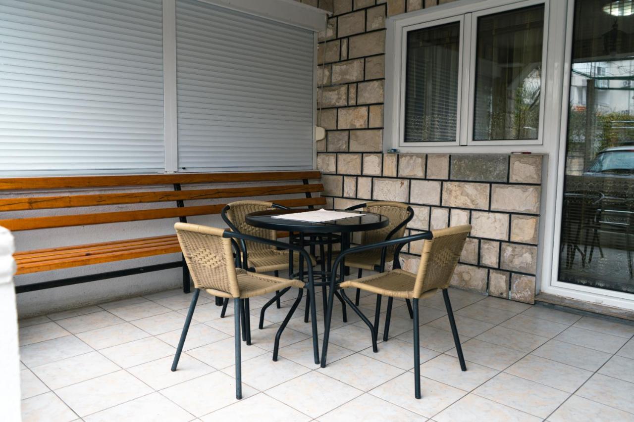 Apartments Marijana Тиват Екстер'єр фото