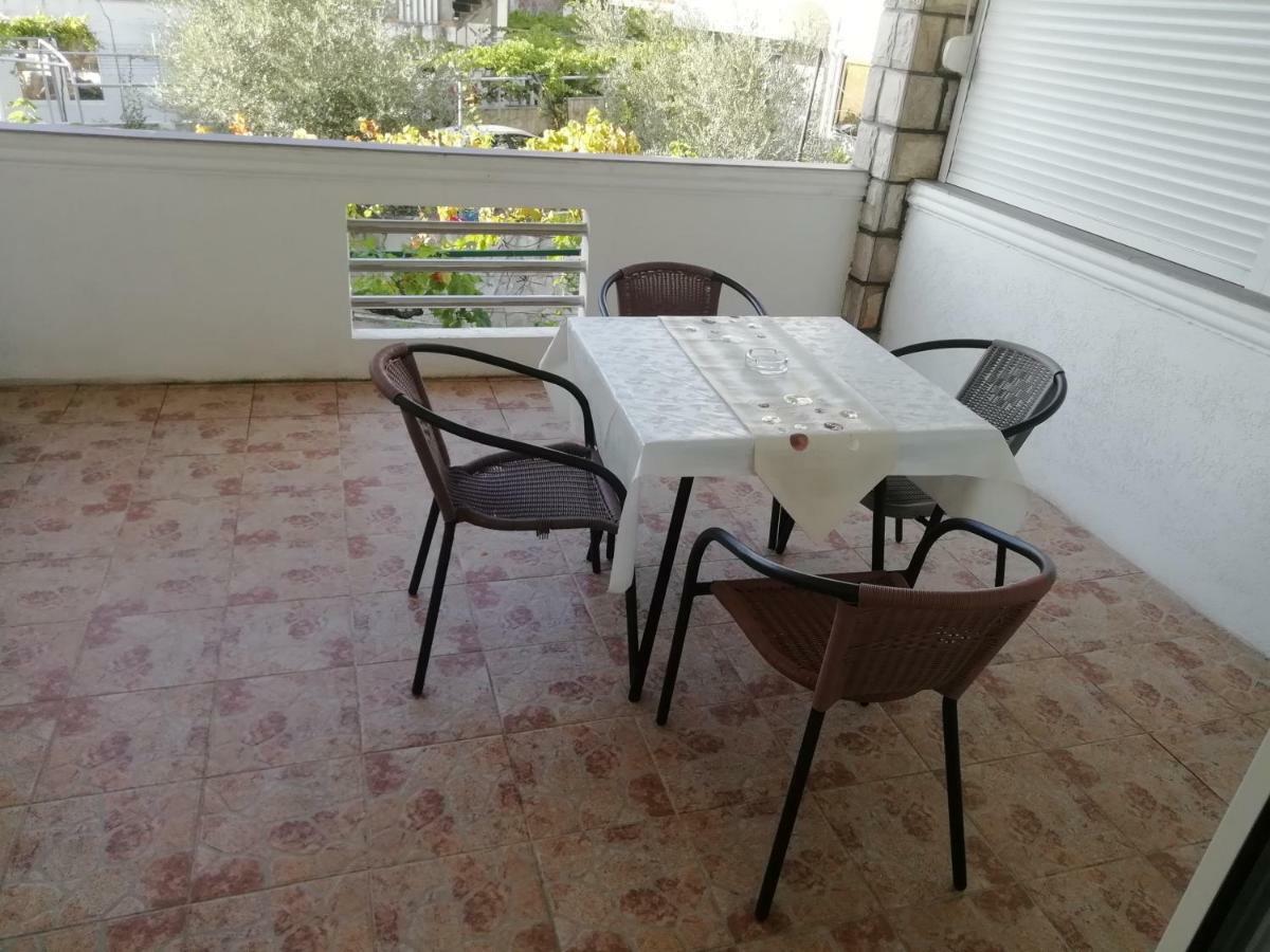 Apartments Marijana Тиват Екстер'єр фото